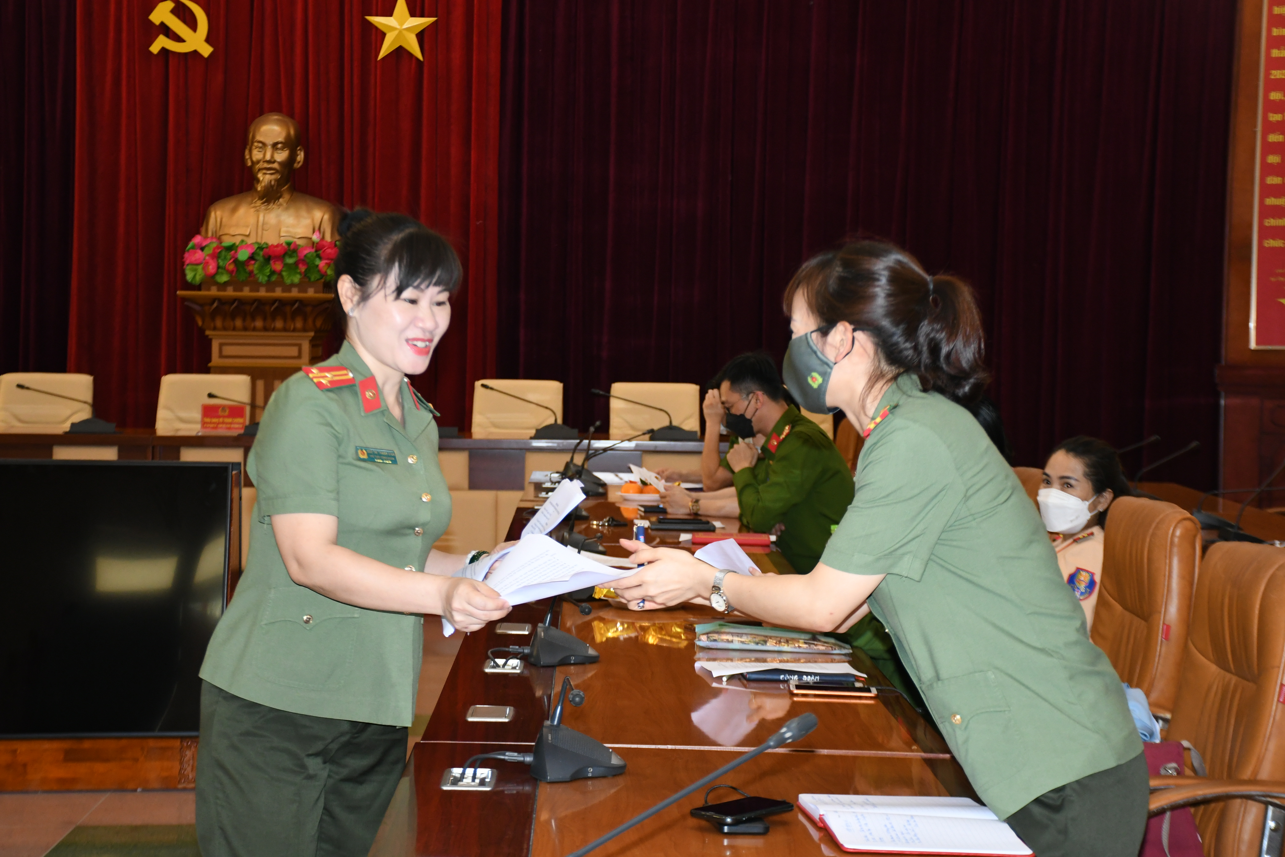 Thành lập mới 5 Công đoàn cơ sở trong Công an thành phố
